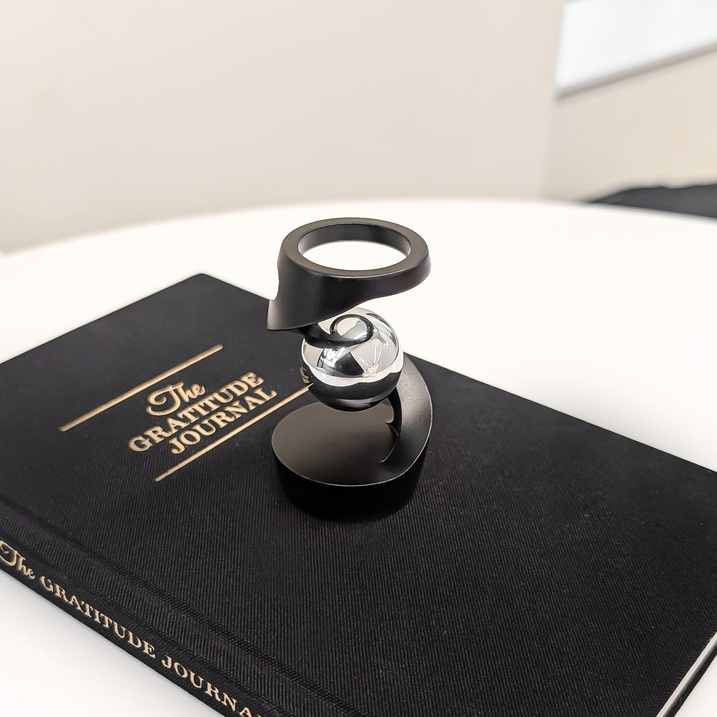 Gravity Gyro™ – Desk Spinner for Focus & Calm